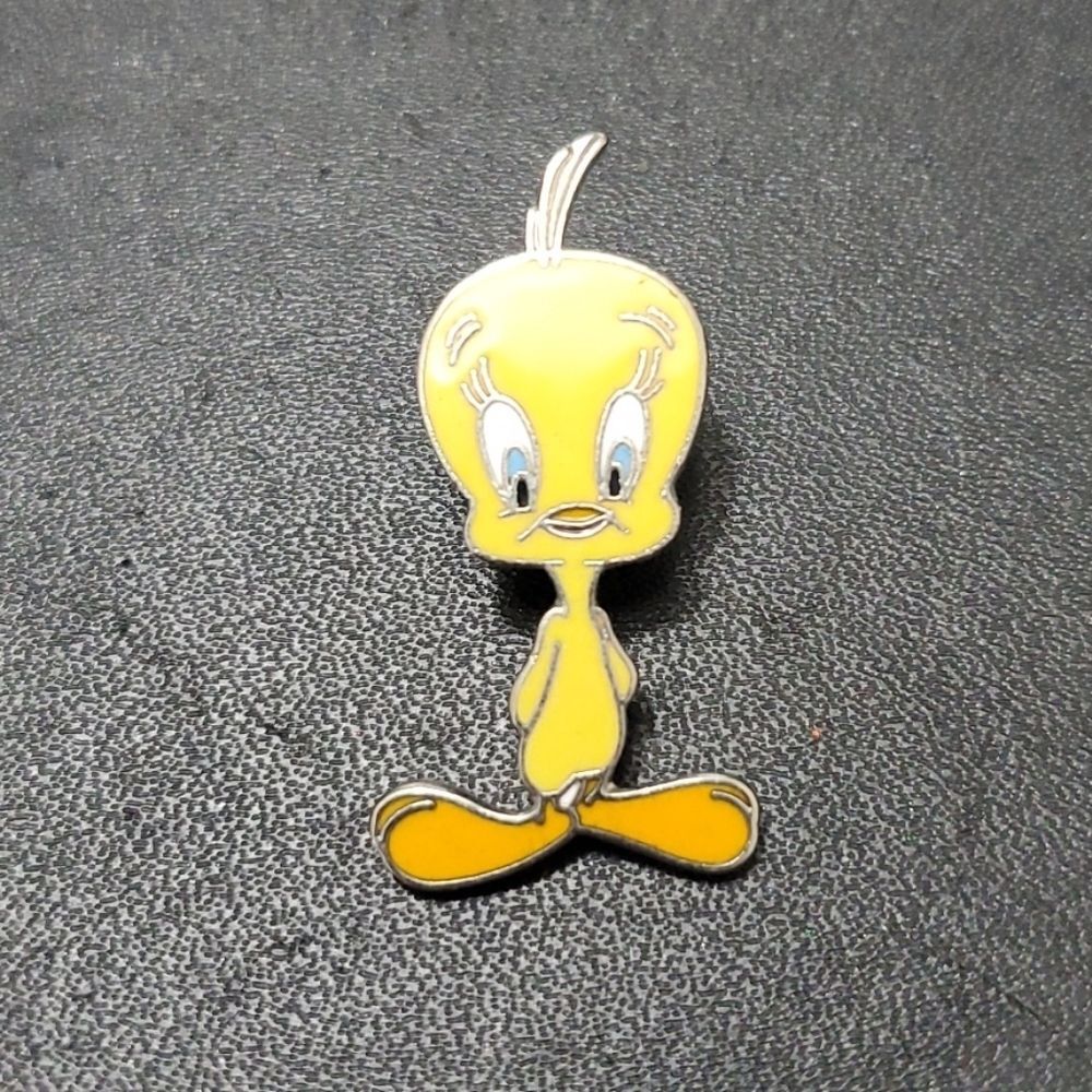 Warner Brothers Tweety Bird pin